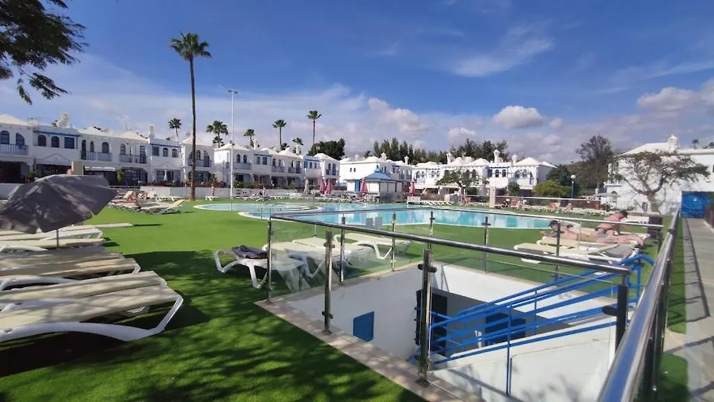 Hébergement de vacances Villa Bungalow In The Sun Of Maspalomas With Large Pool